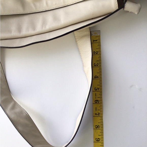 CHANEL Large Edgy Tote Bag - Picture 16 of 16